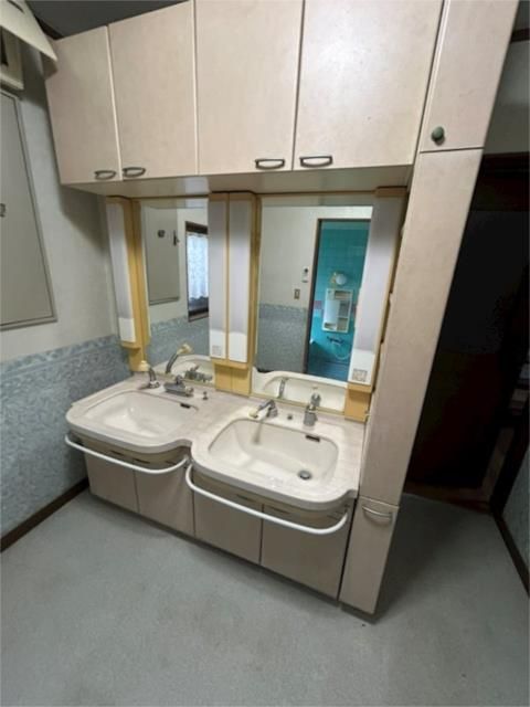 ��ʌ��������܎s��΋�厚�ђ˂̈�ˌ��Ă̐��ʏ�