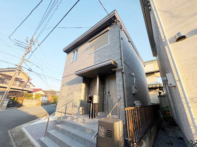 ��ʌ��������܎s����厚�w��2856-50�̃A�p�[�g�̌����O��