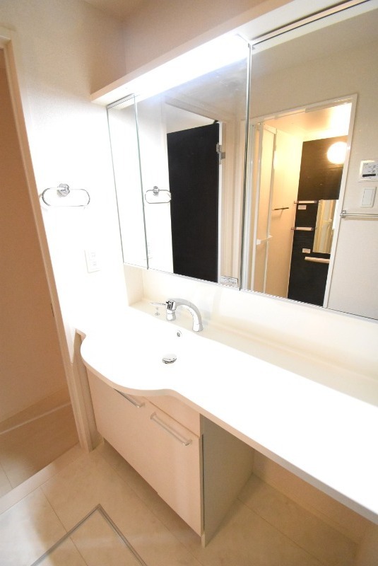 ��ʌ��������܎s���搼��{�P���ڂ̃A�p�[�g�̐��ʏ�