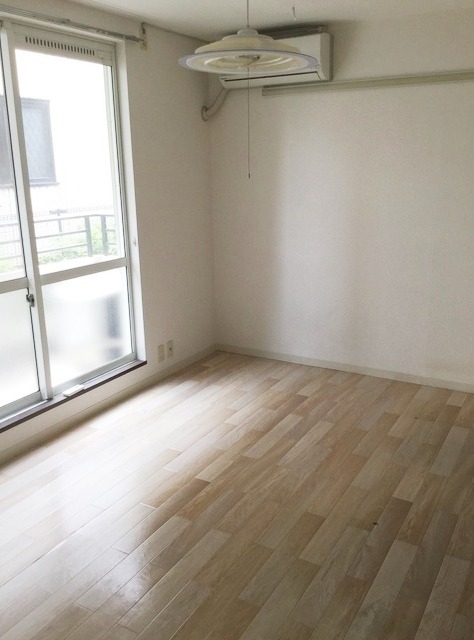 ��ʌ��������܎s��{��O���R���ڂ̃A�p�[�g�̋��ԁE���r���O