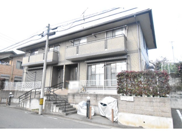 ��ʌ��������܎s��{��V�����Q���ڂ̃e���X�n�E�X�̌����O��