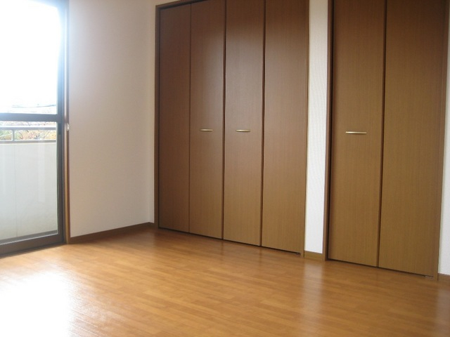 ��ʌ��������܎s��{��V�����Q���ڂ̃e���X�n�E�X�̂��̑������E�X�y�[�X