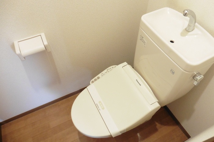 ��ʌ��������܎s��{��V�����Q���ڂ̃e���X�n�E�X�̃g�C��