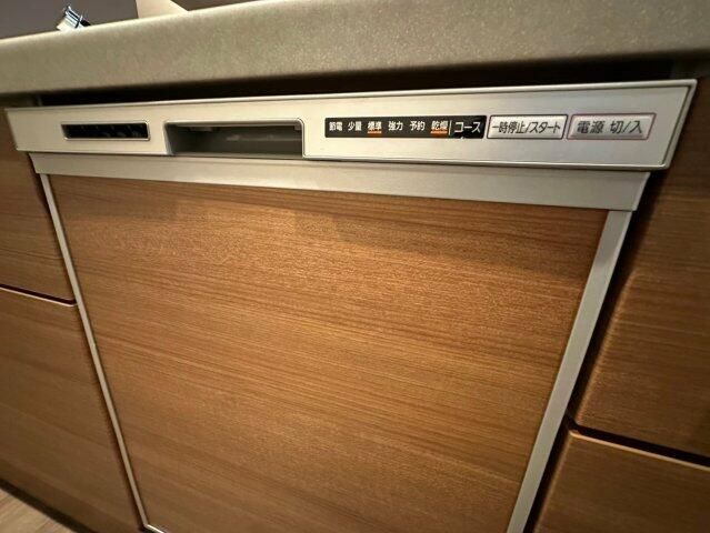 ��ʌ��������܎s�Y�a��̉ƂQ���ڂ̈�ˌ��Ă̂��̑��ݔ�