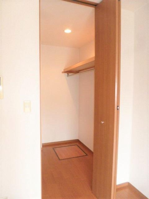 ��ʌ��������܎s�k��������Q���ڂ̃A�p�[�g�̎��[