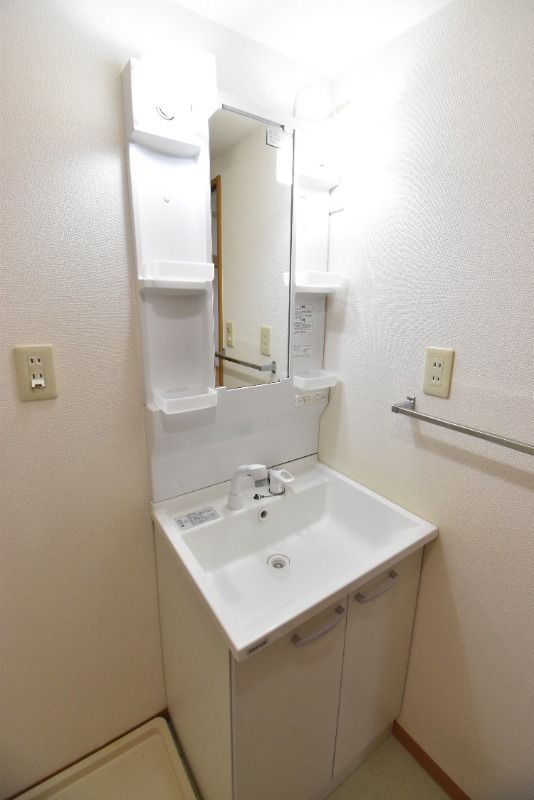 ��ʌ�����s������P���ڂ̃}���V�����̐��ʏ�