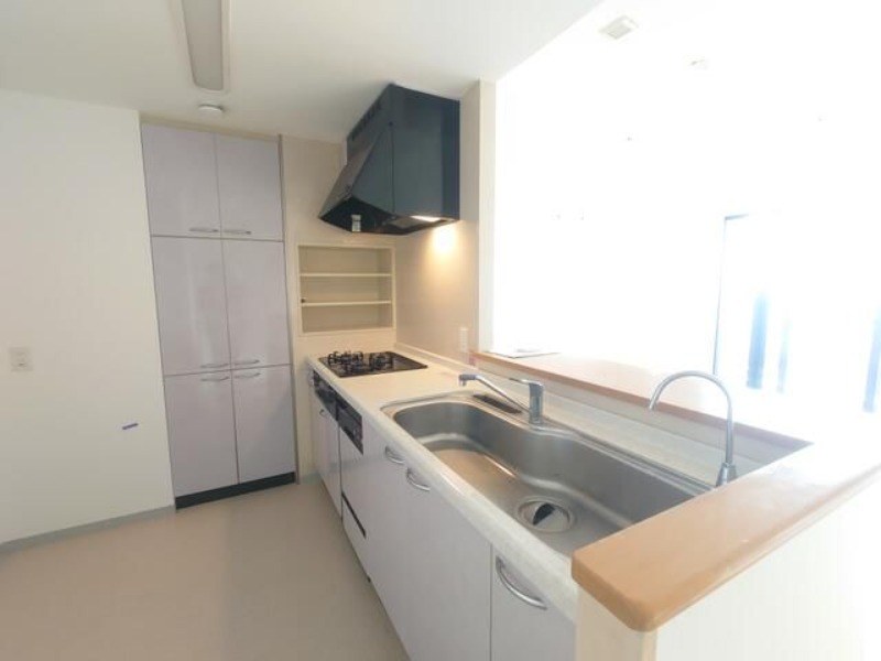 ��ʌ��������܎s������㗎���Q���ڂ̃}���V�����̃L�b�`��