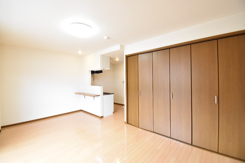 ��ʌ�����s�����J�{���Q���ڂ̃}���V�����̂��̑������E�X�y�[�X