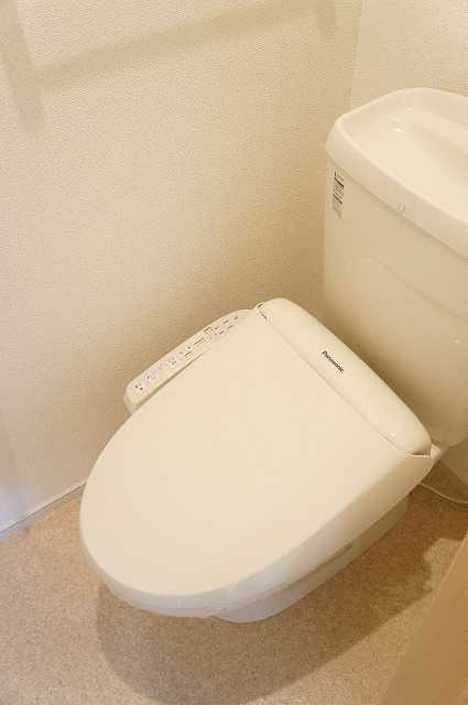 ��ʌ��k�����S�ɓޒ����Q���ڂ̃A�p�[�g�̃g�C��