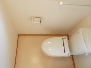 ��ʌ������s�������̃A�p�[�g�̃g�C��