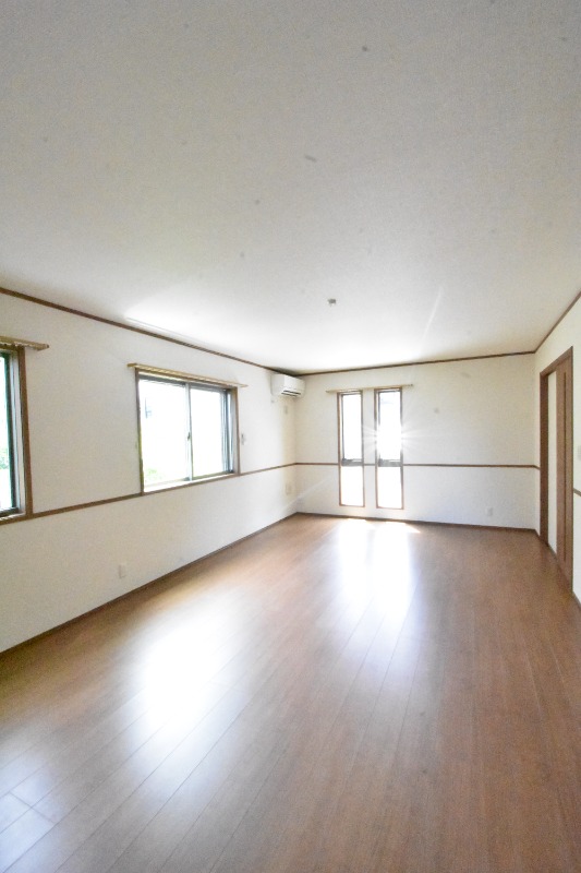 ��ʌ��������܎s������厚�@���̈�ˌ��Ă̋����E���r���O