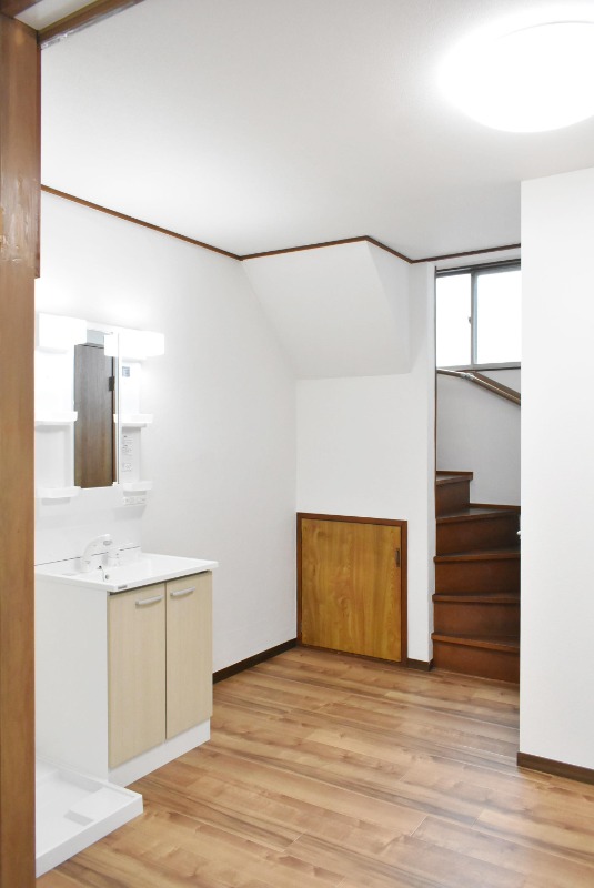 ��ʌ��n�s�����U���ڂ̃e���X�n�E�X�̂��̑�