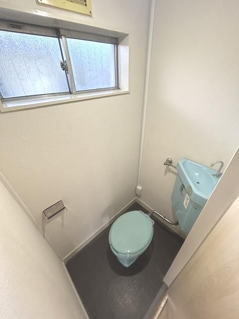 ��ʌ������s�����R���ڂ̃}���V�����̃g�C��