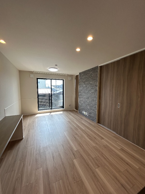 ��ʌ��������܎s����厚�w��̕ʏ��̃}���V�����̋����E���r���O