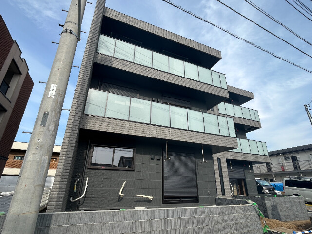 ��ʌ��������܎s�����擌��{�U����44-4�̃}���V�����̌����O��