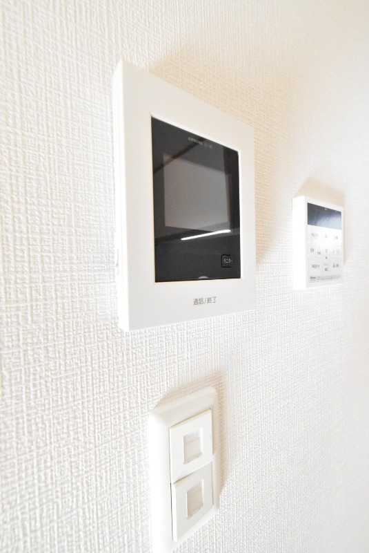 ��ʌ�����s������U���ڂ̃e���X�n�E�X�̂��̑�