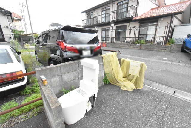 ��ʌ������s����Q���ڂ̃e���X�n�E�X�̂��̑�