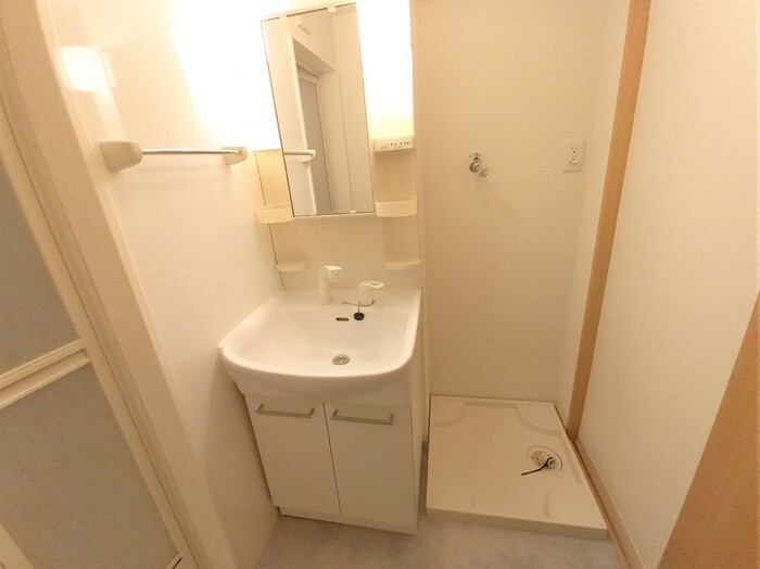 ��ʌ��t�����s�����Q���ڂ̃A�p�[�g�̐��ʏ�