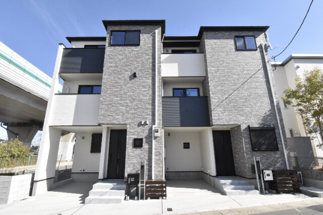 ��ʌ��������܎s���搼��{�P����45-8�̃^�E���n�E�X�̌����O��