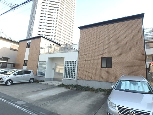 ��ʌ��������܎s������㗎���Q����12-8�̃A�p�[�g�̌����O��