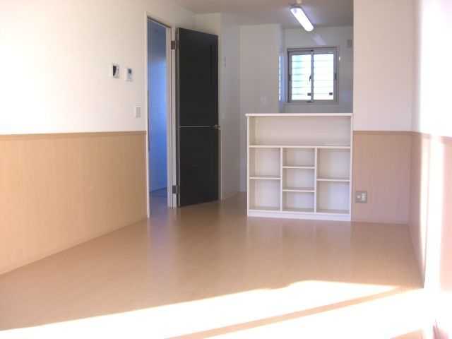 ��ʌ��������܎s��{��V�����Q���ڂ̃A�p�[�g�̋��ԁE���r���O