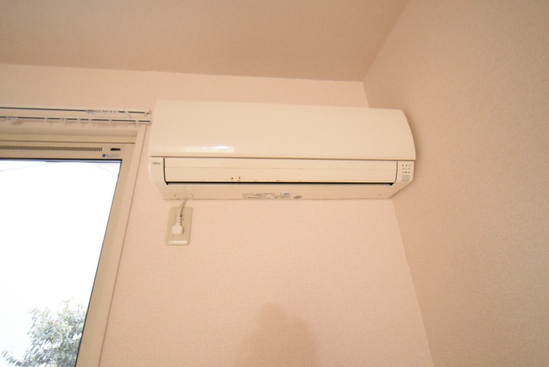 ��ʌ�����s�厚�����̃A�p�[�g�̂��̑��ݔ�