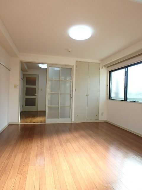 ��ʌ��������܎s�k����i���R���ڂ̃}���V�����̋��ԁE���r���O