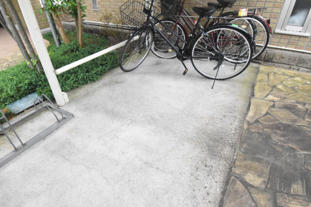 ��ʌ��������܎s��{��V�����Q���ڂ̃A�p�[�g�̂��̑�