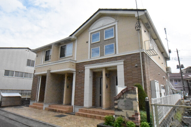 ��ʌ������s��ʖ�1104-3�̃A�p�[�g�̌����O��