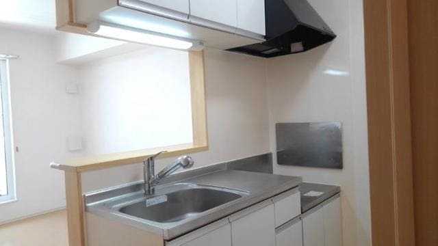 ��ʌ������s��ʖ�̃A�p�[�g�̃L�b�`��