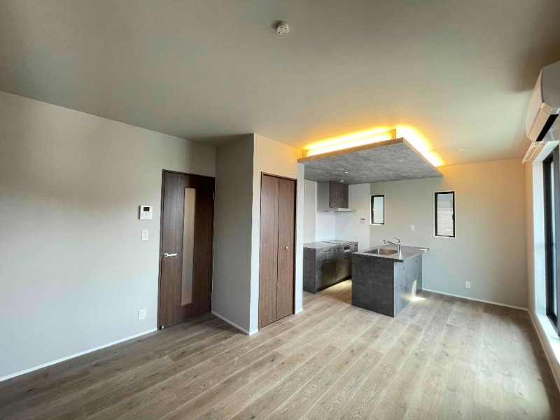 ��ʌ�����s�㒬�Q���ڂ̃A�p�[�g�̋��ԁE���r���O