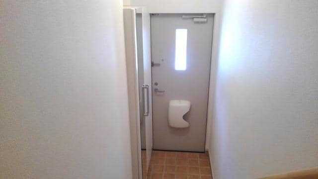 ��ʌ������s��ʖ�̃A�p�[�g�̌���