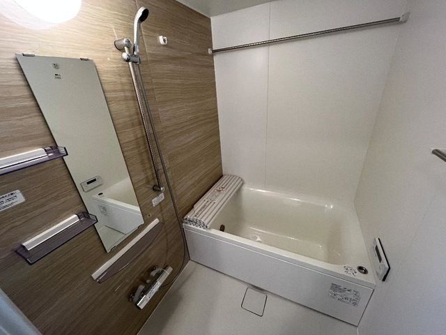 ��ʌ�����s�厚���s���т̃A�p�[�g�̃o�X