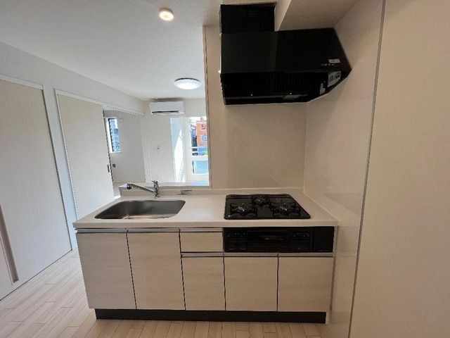 ��ʌ�����s�厚���s���т̃A�p�[�g�̃L�b�`��