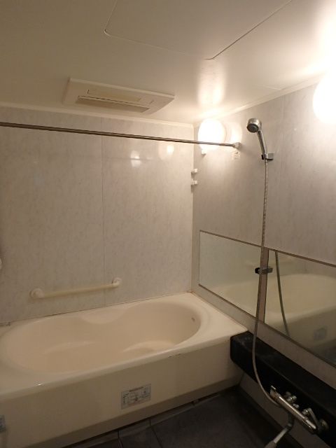 ��ʌ��������܎s��{����ؒ��S���ڂ̃}���V�����̃o�X