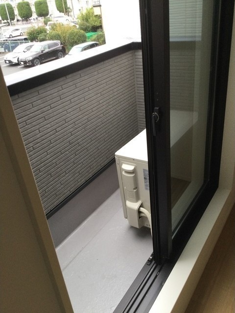 ��ʌ��������܎s�k��������Q���ڂ̈�ˌ��Ẵo���R�j�[