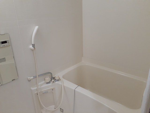 ��ʌ������s�V�h�P���ڂ̃A�p�[�g�̃o�X