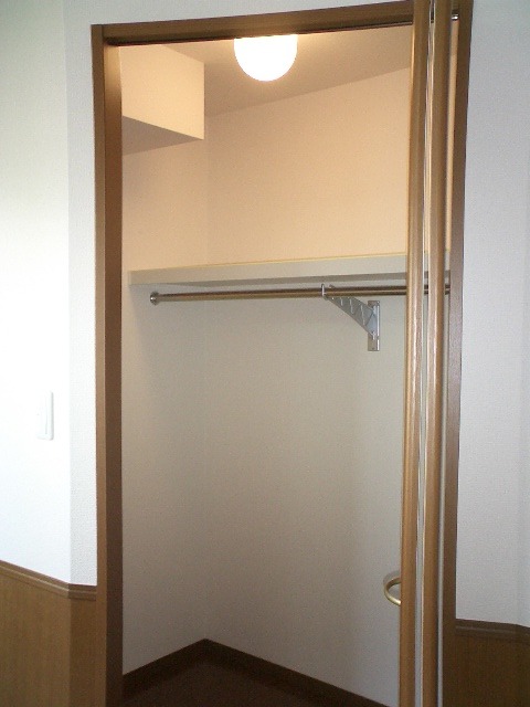 ��ʌ��������܎s�k��{�����S���ڂ̃A�p�[�g�̎��[