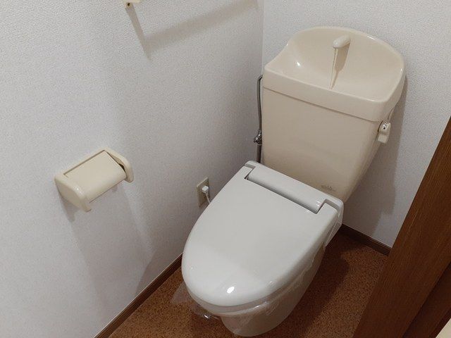 ��ʌ������s�V�h�P���ڂ̃A�p�[�g�̃g�C��