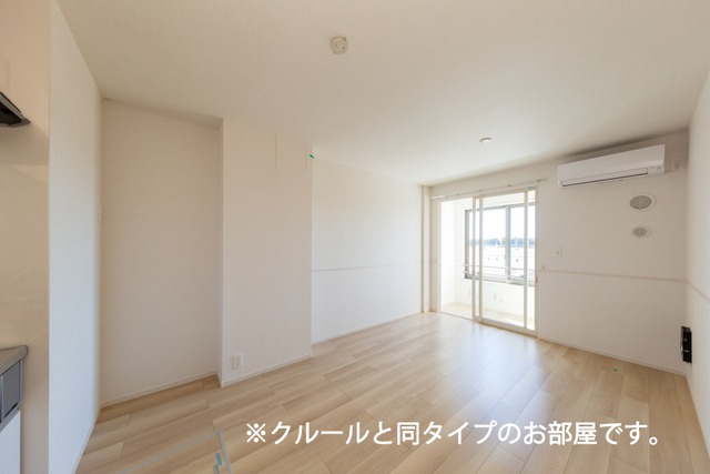 ��ʌ��������܎s������x�蒬�̃A�p�[�g�̋��ԁE���r���O