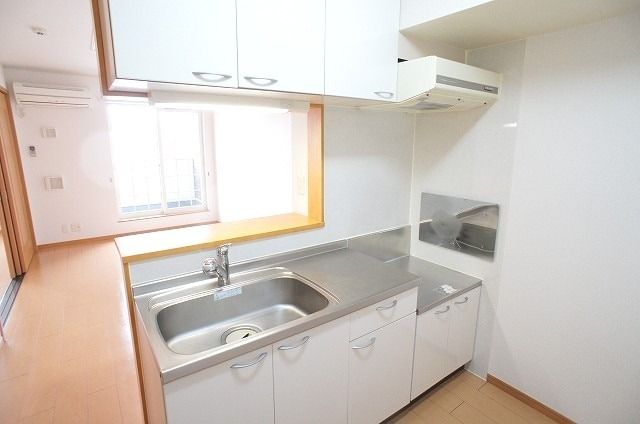 ��ʌ�����s�厚���s���̃A�p�[�g�̃L�b�`��