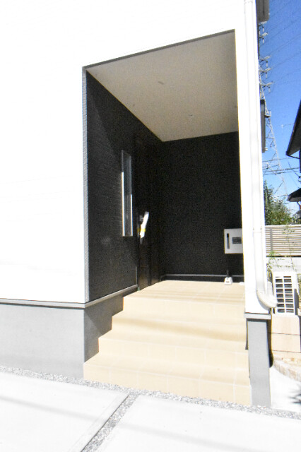 ��ʌ������s���c�̈�ˌ��ẴG���g�����X