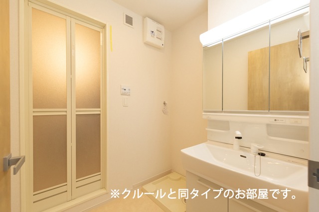 ��ʌ��������܎s������x�蒬�̃A�p�[�g�̐��ʏ�