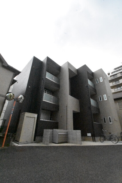 ��ʌ��������܎s������厚����O�̃A�p�[�g�̌����O��