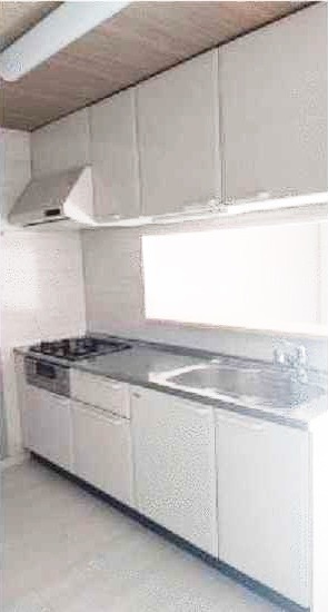 ��ʌ�����s���ȂP���ڂ̃A�p�[�g�̃L�b�`��