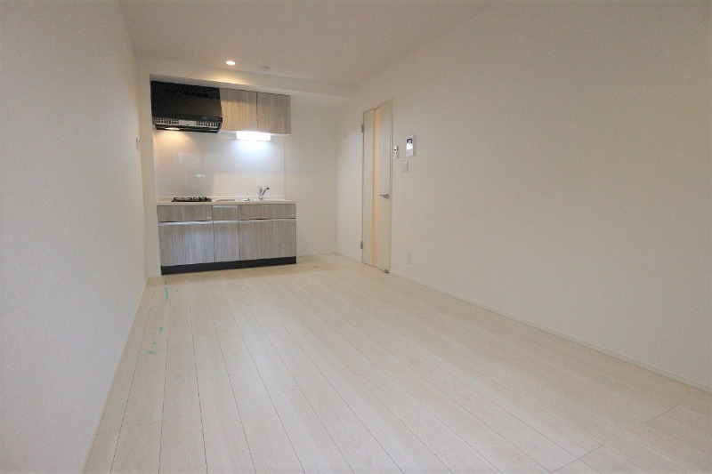 ��ʌ��������܎s�΋擌���P���ڂ̃A�p�[�g�̋��ԁE���r���O