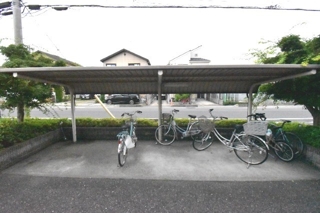 ��ʌ�����s������U���ڂ̃A�p�[�g�̂��̑�