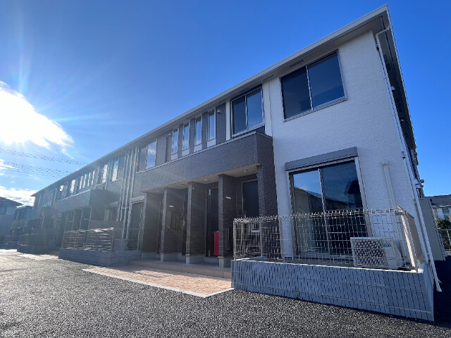 ��ʌ��t�����s�Ԑς̃A�p�[�g�̌����O��