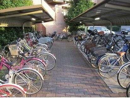 ��ʌ��������܎s�Y�a��̉ƂU���ڂ̃}���V�����̂��̑�