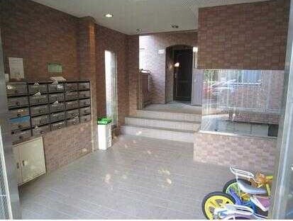 ��ʌ��������܎s�Y�a��̉ƂU���ڂ̃}���V�����̂��̑�